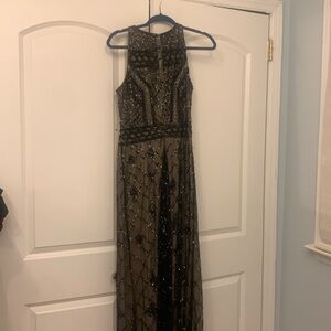 Adrianna Pappell exquisite beaded  gown